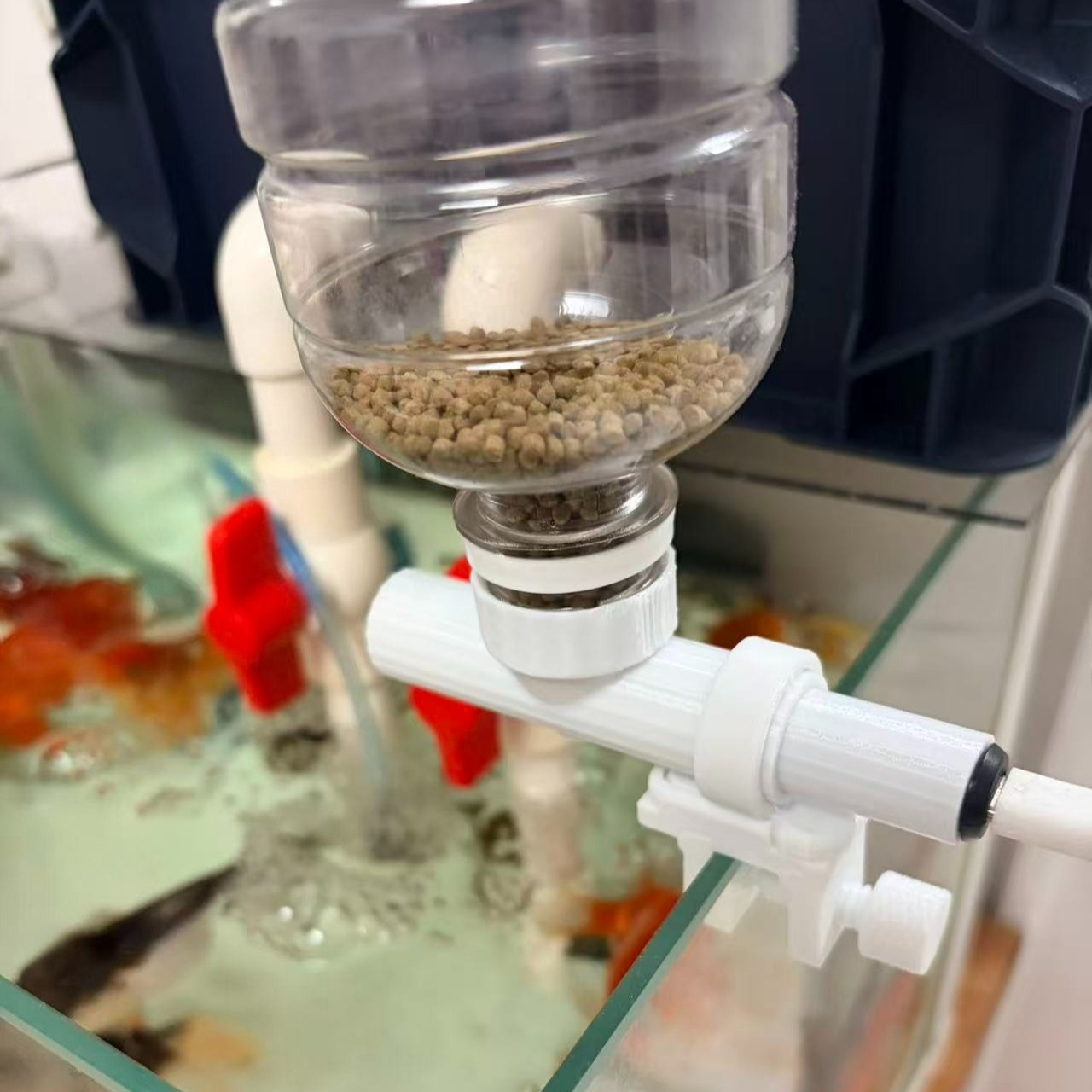 เครื่องป้อนตู้ปลา รีโมทคอนโทรล - Aquarium Fish Feeder Automatic บทวิจารณ์และราคา