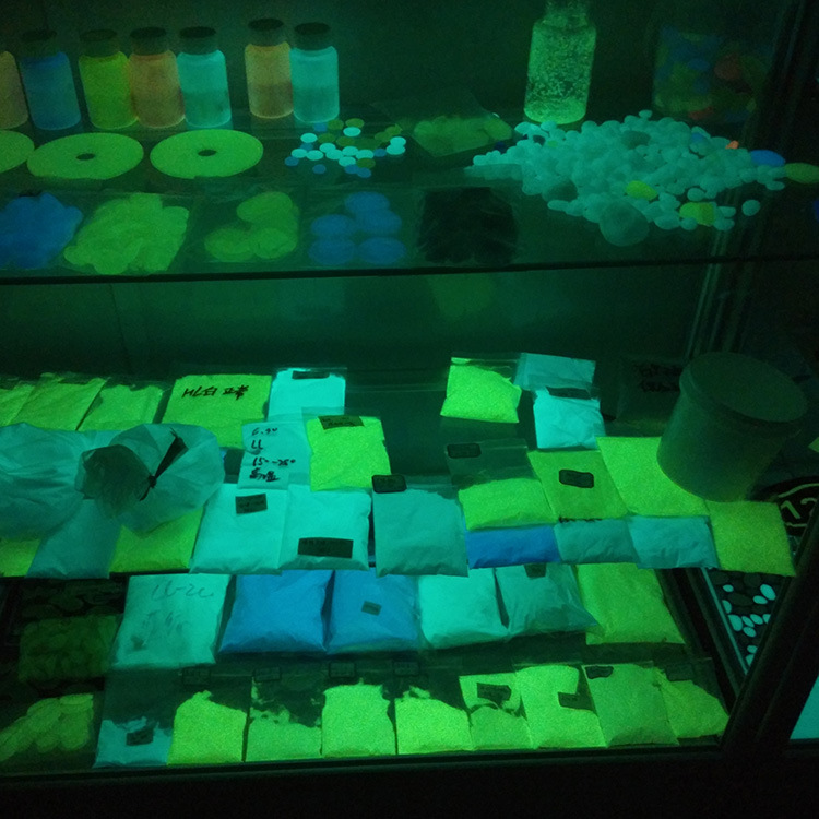 ความสว่างสูง Luminous Sand GLO - Aquarium Fish That Glow In The Dark บทวิจารณ์และราคา